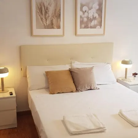 Lägenhet Amplio Piso Centrico Gijón