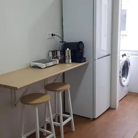 Amplio Piso Centrico Lägenhet *