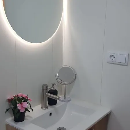 Amplio Piso Centrico Apartamento *