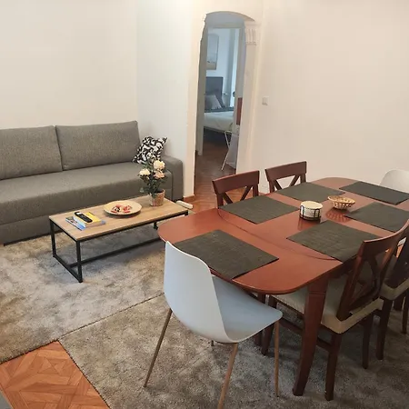 Amplio Piso Centrico * Χιχόν